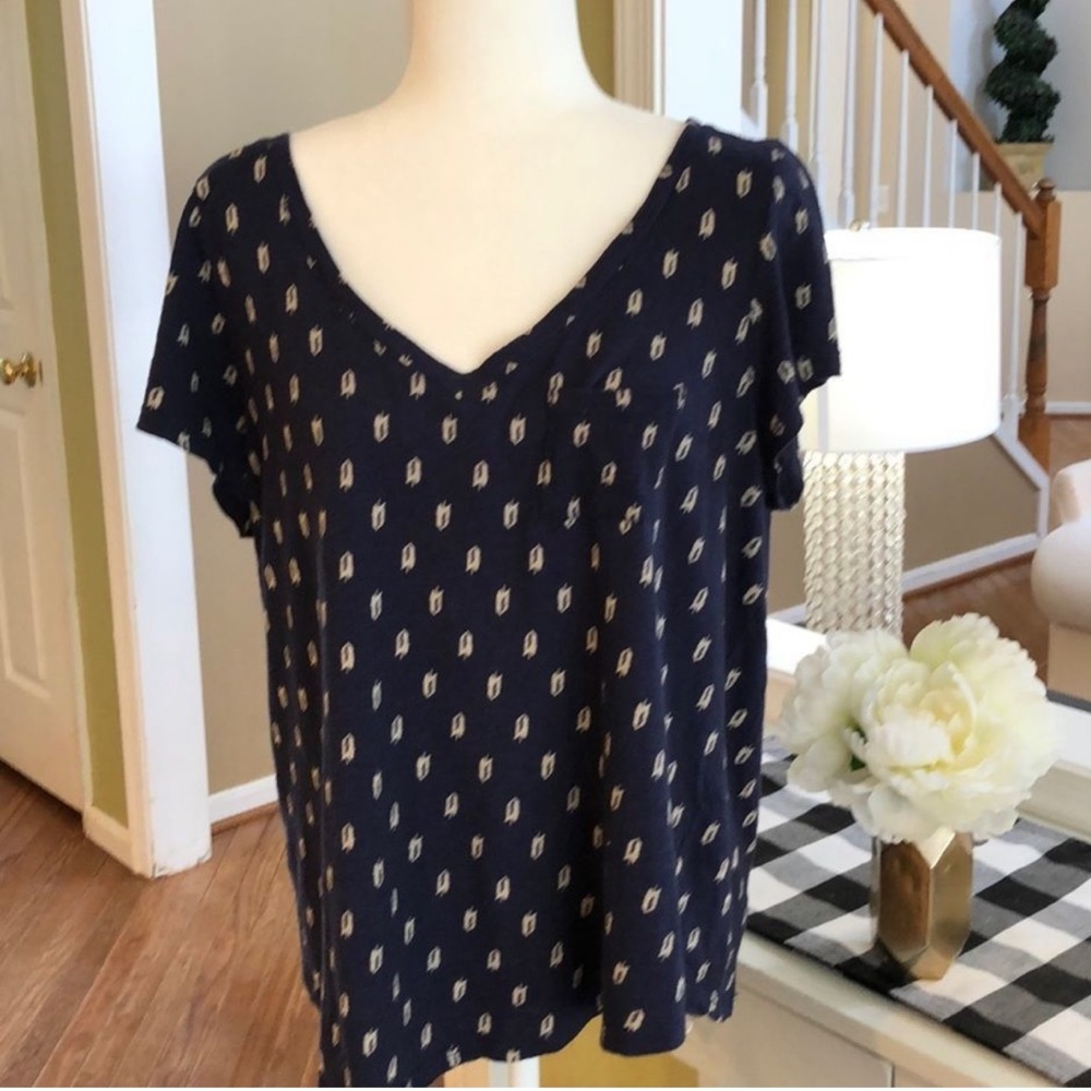 TORRID - Navy Feather V-Neck Top